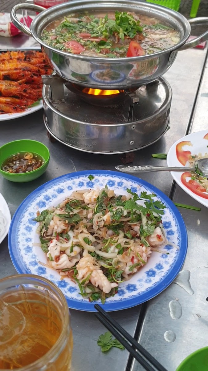 Quán Nhậu Út Nhung 243 hoàng sa - Brewpub in Thao Dien