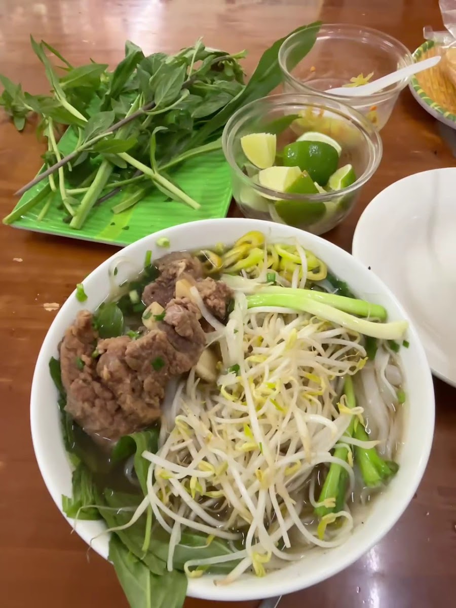 Quan Pho Con Bo Vang photo 2 in Thao Dien