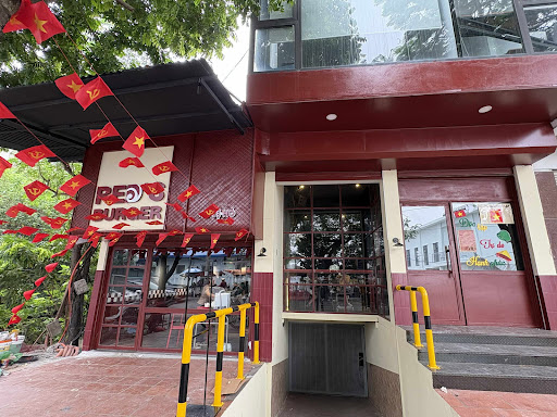 Red's Burger Vệ Hồ photo 2 in Thao Dien