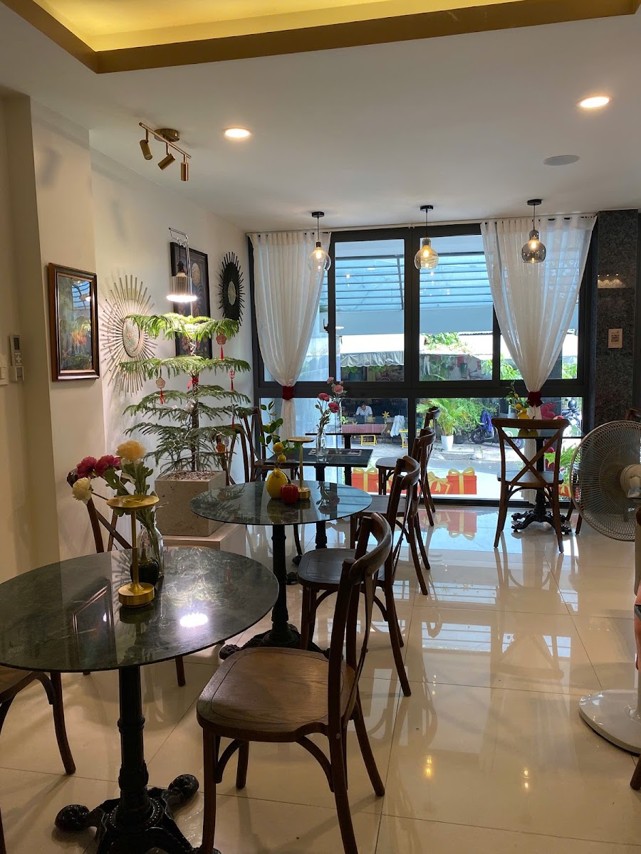 Rosy Cafe & Bistro photo 6 in Thao Dien
