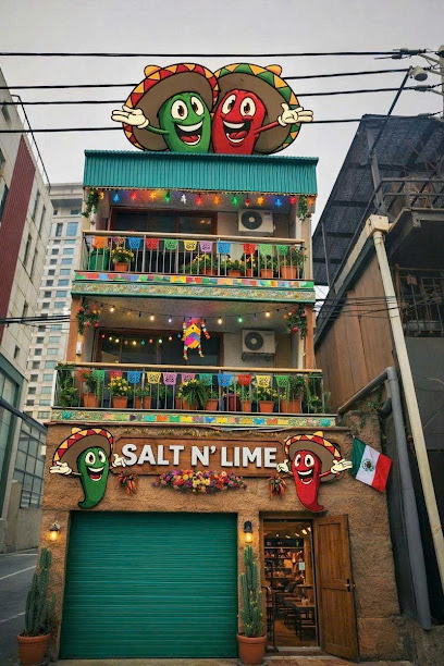Salt n' Lime Restaurant in Ha Noi - exterior