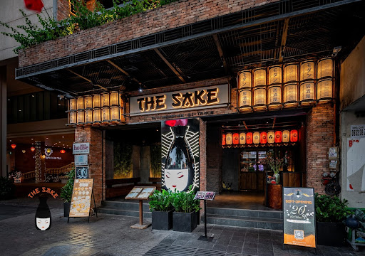 Sapiens House - SIZZLING LAVA BURGERS & CAFE photo 7 in Thao Dien