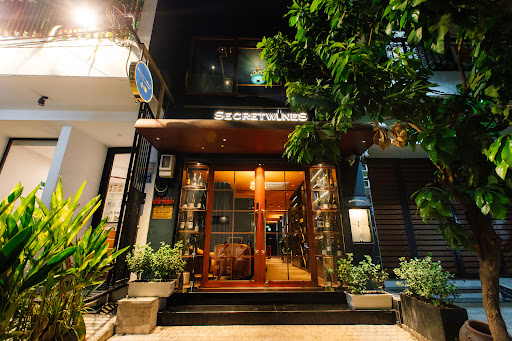 Secret Wines shop and Lounge photo 2 in Thao Dien