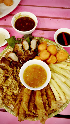 Zsa Zsa's Grill Restaurant and Bar photo 2 in Thao Dien