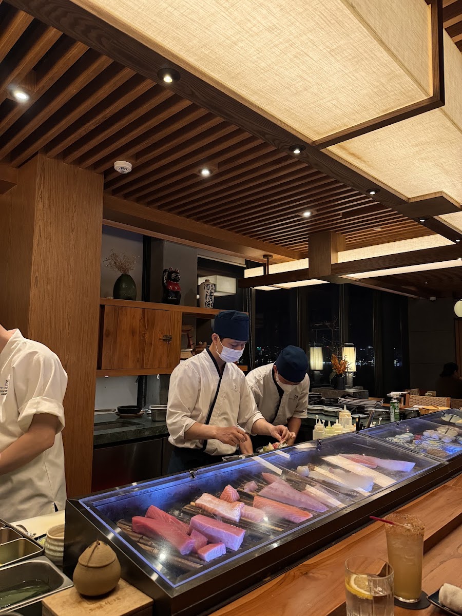 Mizumi Westlake - Sushi, Teppanyaki & Omakase photo 6 in Thao Dien