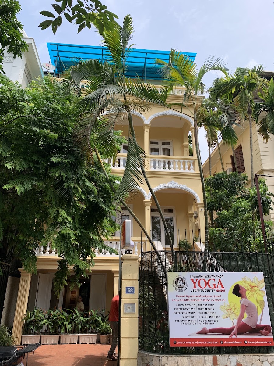 Sivananda Yoga Hanoi photo 2 in Ha Noi