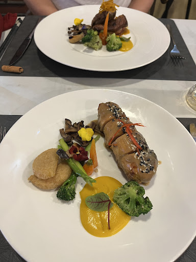 Duong's 2 Restaurant & Cooking Class photo 8 in Ha Noi