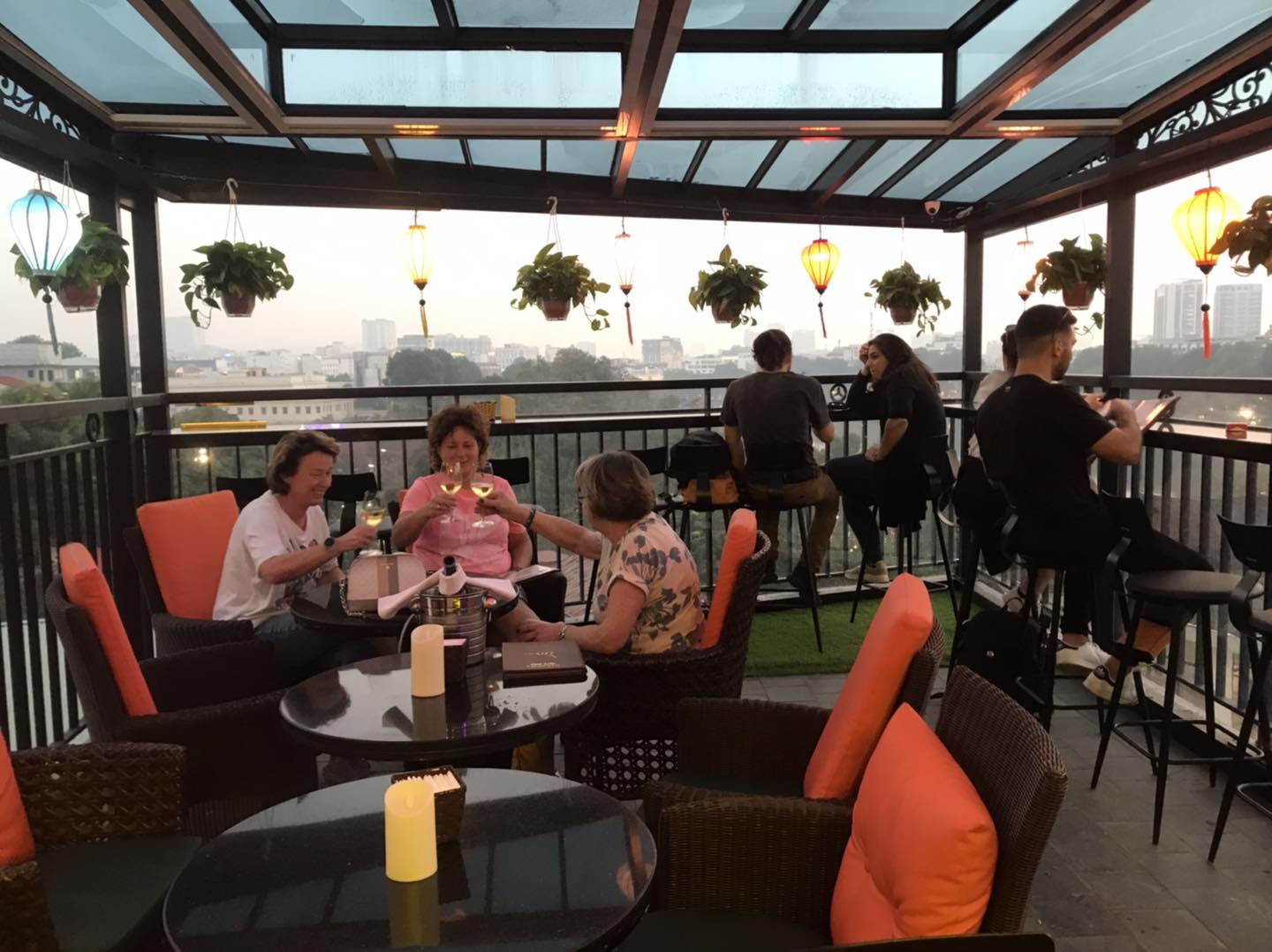Bella Lake View Sky Bar & Restaurant photo 7 in Ha Noi