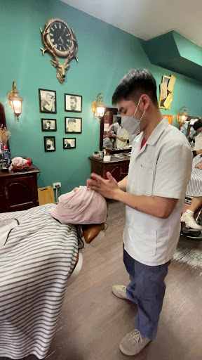 PEWPUM BARBERSHOP - Classic Barbershop Hanoi photo 7 in Ha Noi