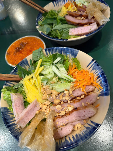 TRUYỀN THỪA - Nem nướng Vạn Ninh & Cơm vịt photo 1 in Thao Dien