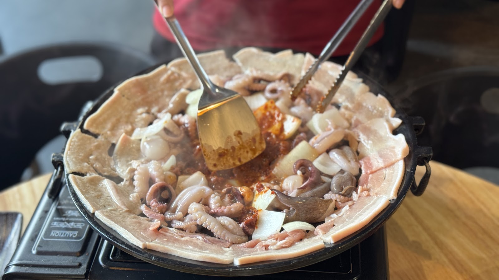 Zzuksim Korean restaurant in Ho Chi Minh City - exterior