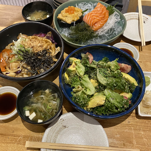 Tomodachi Sushi photo 2 in Thao Dien