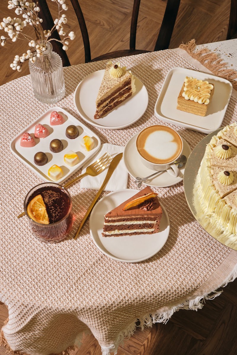 Local Bread Bakery & Cafe - Tiệm bánh & Cafe Phùng Hưng photo 6 in Ha Noi