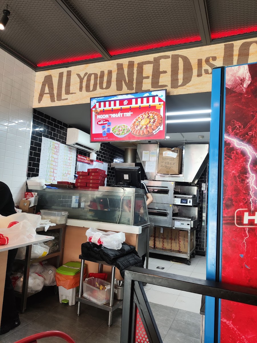 Pizza Hut photo 10 in Thao Dien