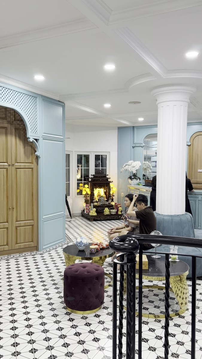 Nha khoa DR. SMILE Implant & Cosmetic Dentistry - Dentists in Thao Dien