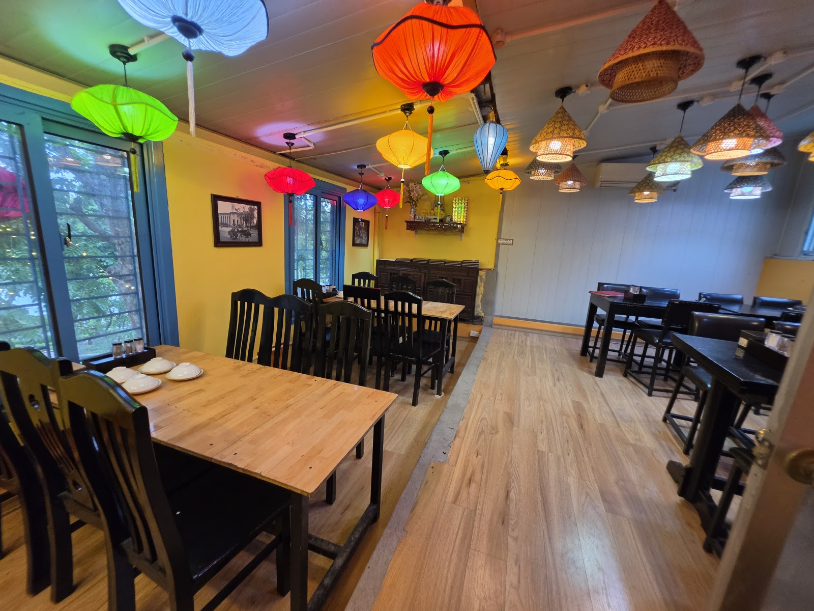 Lake View Side Restaurant photo 5 in Thao Dien