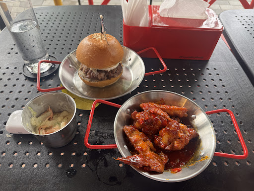 Red's Burger Vệ Hồ photo 8 in Thao Dien
