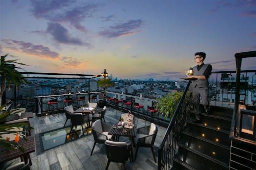 Ozone Sky Lounge & Restaurant Hanoi photo 7 in Thao Dien