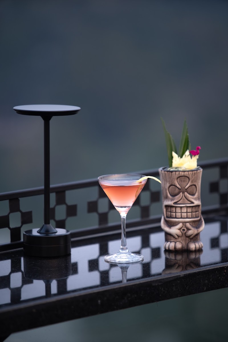 The Luxe Bar photo 4 in Ha Noi