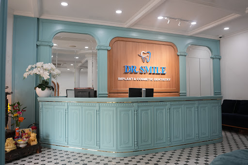 Nha khoa DR. SMILE Implant & Cosmetic Dentistry photo 6 in Thao Dien