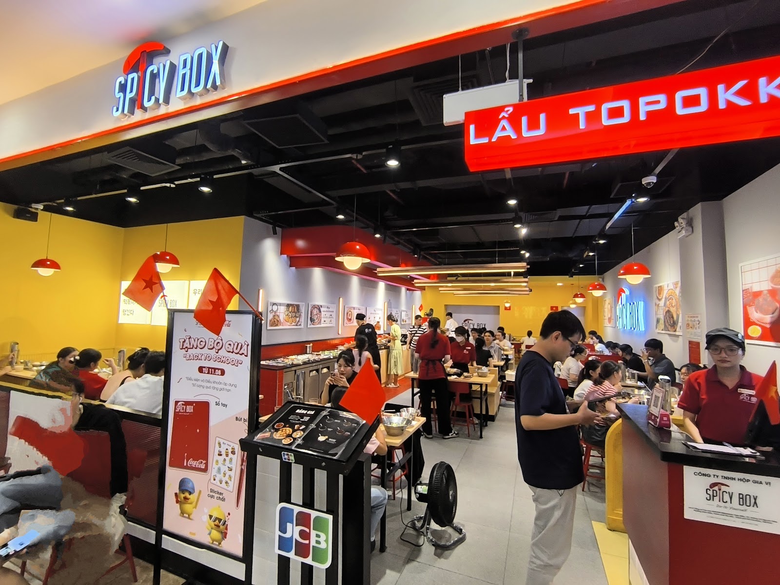 SPICY BOX VINCOM MEGAMALL THẢO ĐIỀN photo 6 in Thao Dien