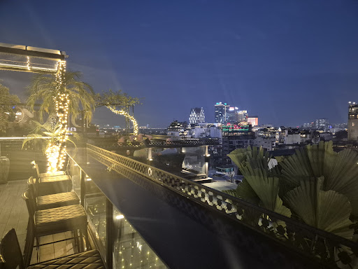 Diamond Sky Bar photo 4 in Thao Dien