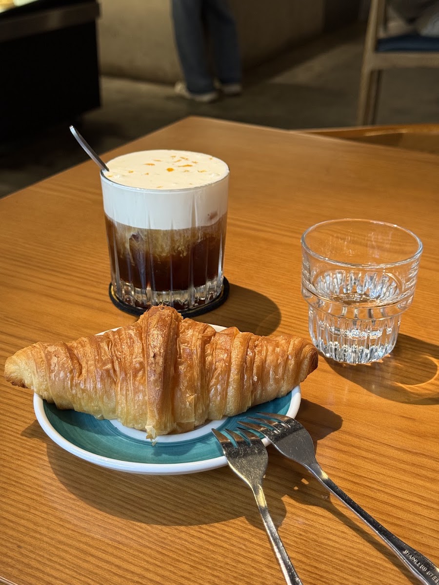 Habakuk Fine Coffee & Bistro photo 6 in Thao Dien