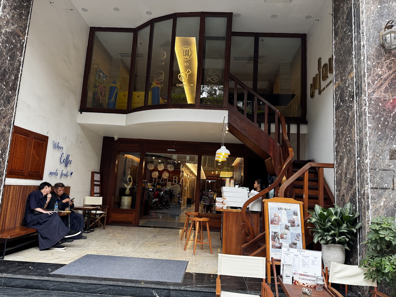 WhitenWood Cafe HaNoi photo 2 in Ha Noi
