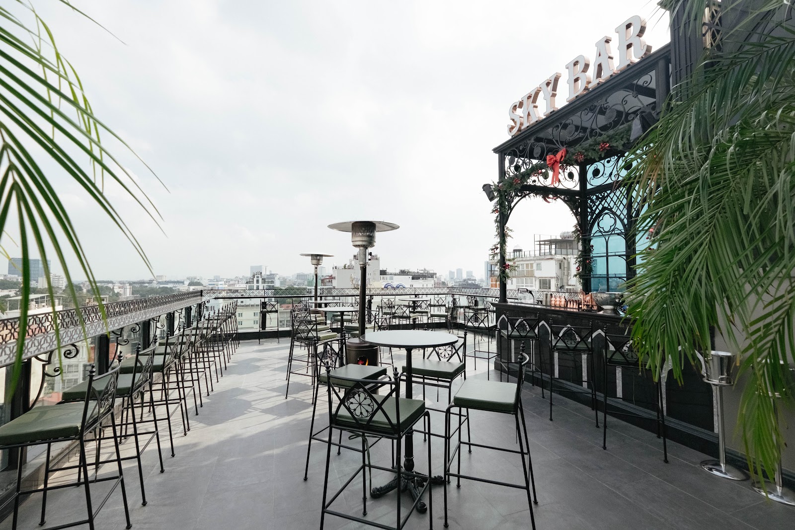 DUSK Sky Bar photo 7 in Ha Noi