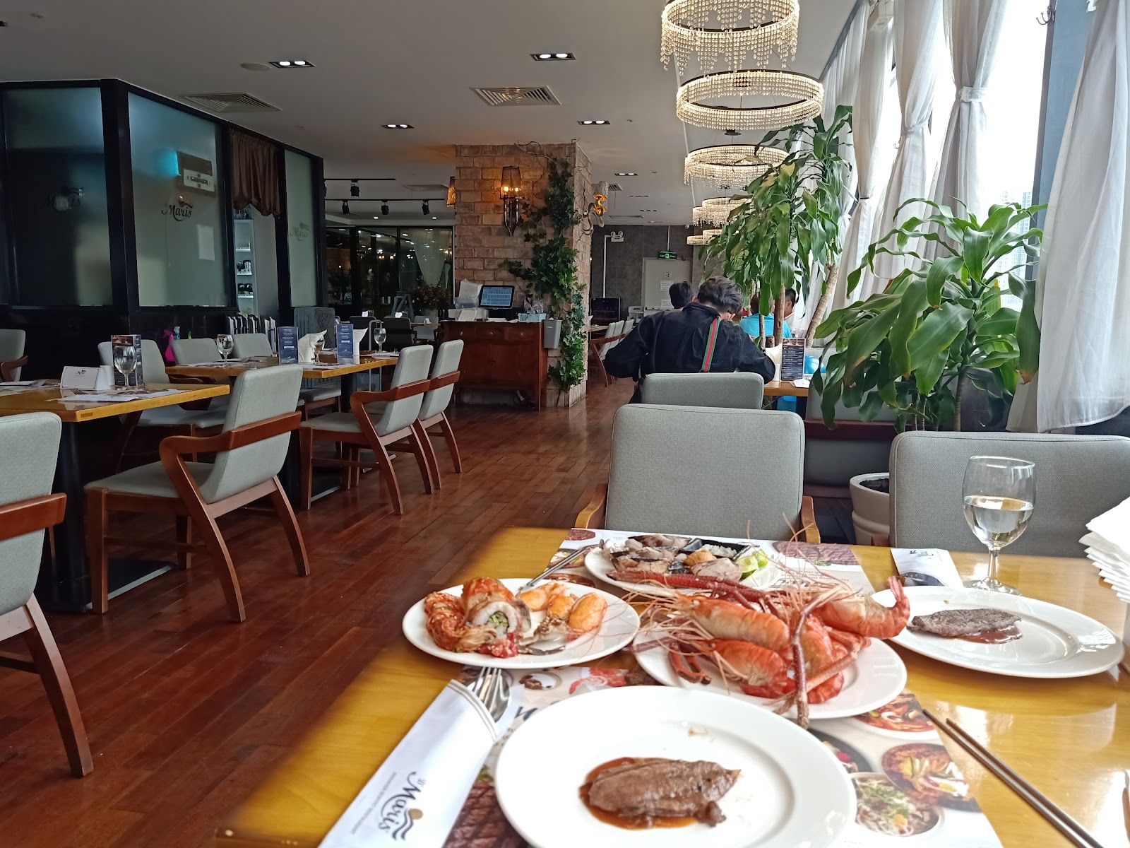 D'Maris Buffet Cantavil photo 7 in Thao Dien