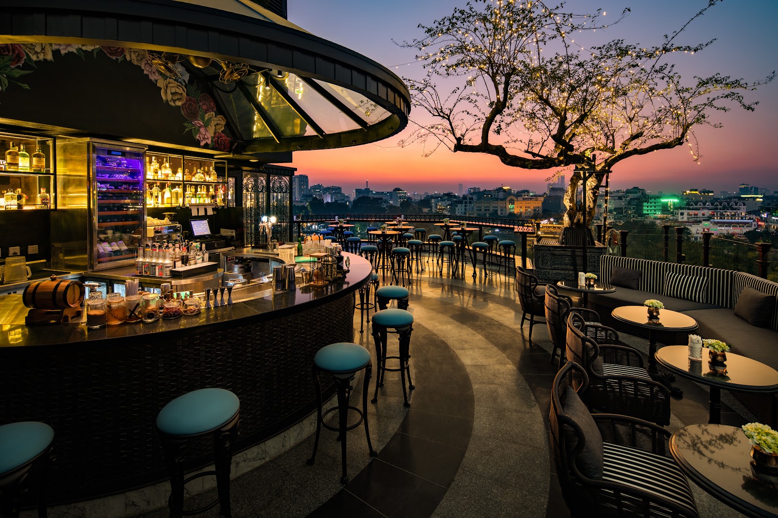 Terraço Sky Bar photo 4 in Ha Noi
