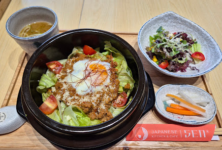泉 - Sen Japanese Kitchen & Cafe photo 1 in Thao Dien