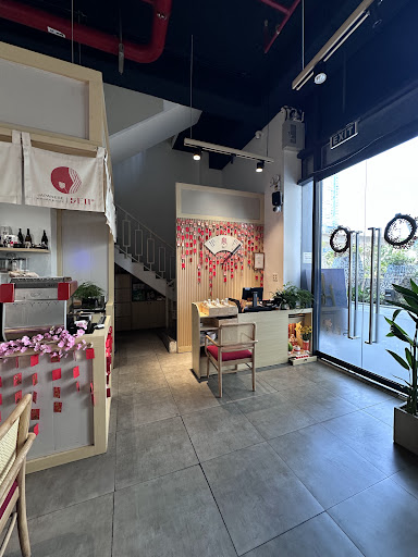 泉 - Sen Japanese Kitchen & Cafe photo 6 in Thao Dien