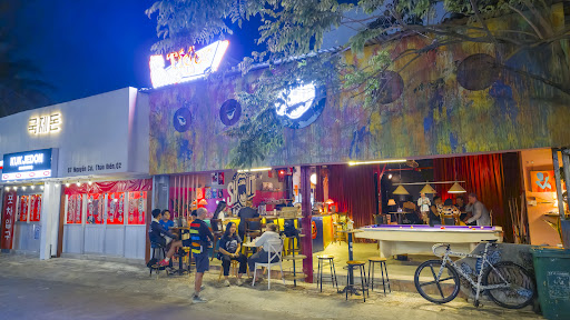 SHOUT Bar Thảo Điền photo 3 in Thao Dien