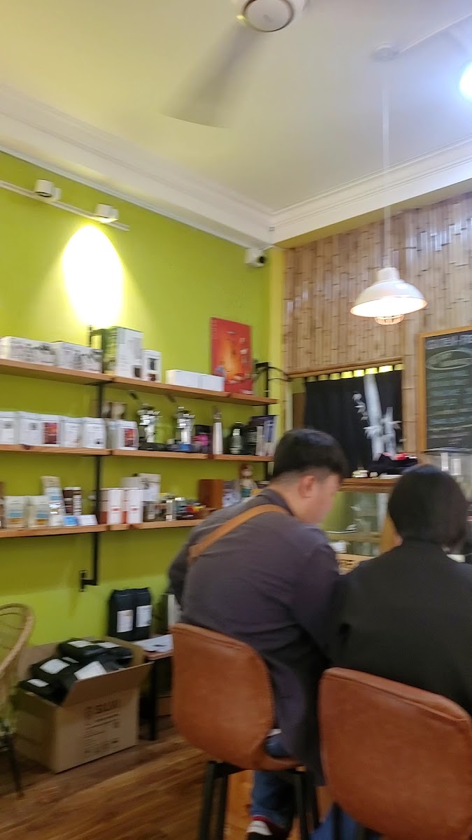 Silvi Coffee Roasters - Bakeries & Desserts in Thao Dien