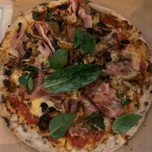 Capricciosa L at Simple Place