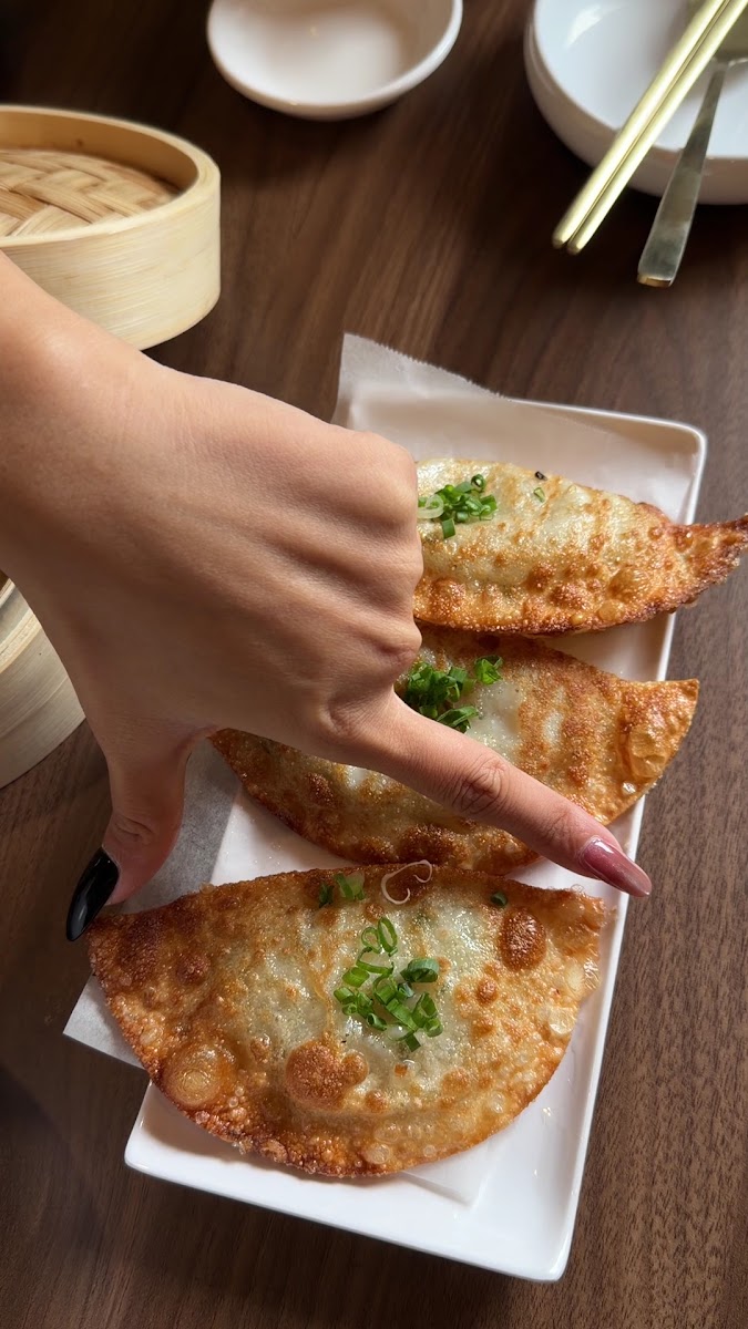 Siniju Thảo Điền - 신의주 타오디엔 - Restaurants in Thao Dien