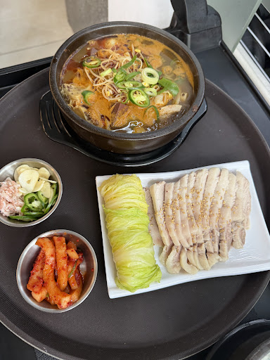 Sinsa 신사양평해장국 photo 1 in Thao Dien