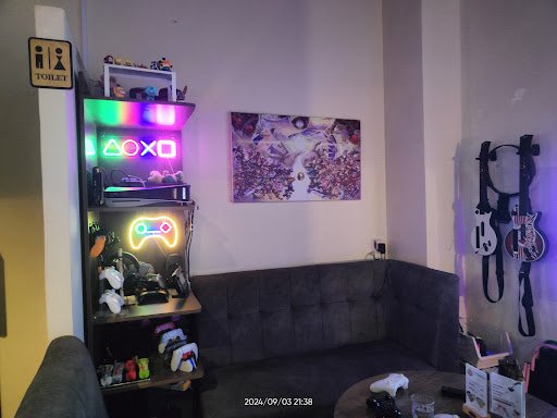 Sip N Play [Board & Video Games Bar] photo 8 in Thao Dien