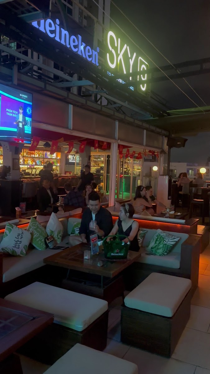 Sky 9 Bar Saigon photo 1 in Thao Dien