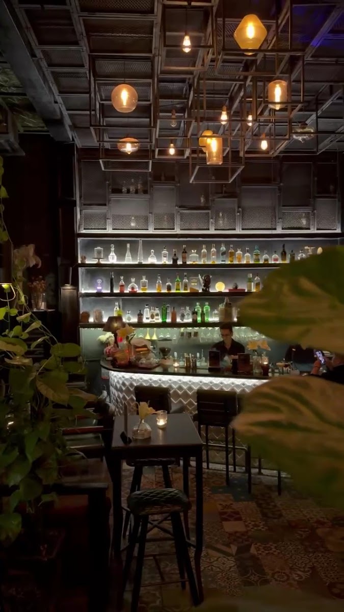Snuffbox - Speakeasy Cocktail Bar - Cocktail Bar in Thao Dien
