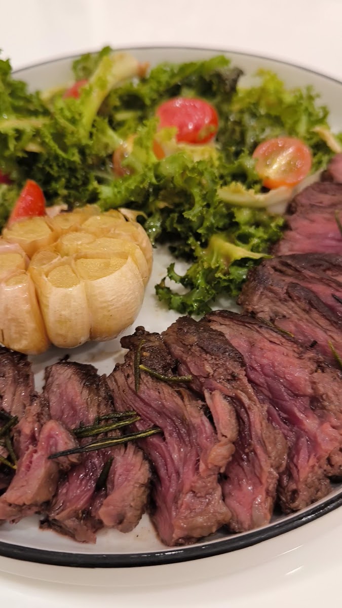 SOLOBOX Restaurant - American in Thao Dien