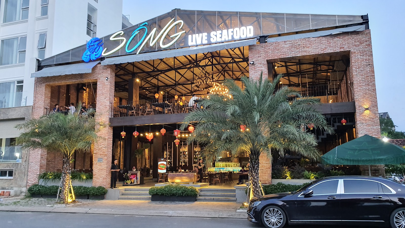 Sông - Seafood & Grill - Seafood Restaurant in Thao Dien
