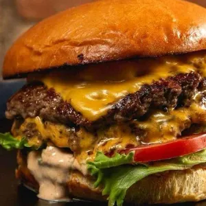 Combo Burger Out N Out (Burger Bò Mỏng Out N Out) + Coca