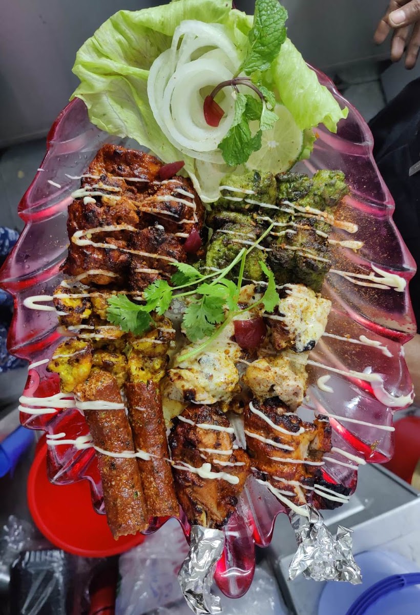 SRI RAJA BHOJANAM INDIAN RESTAURANT (MULTI CUISINE) photo 4 in Thao Dien