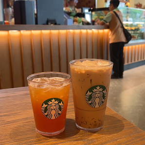 Starbucks Lotte West Lake photo 6 in Thao Dien