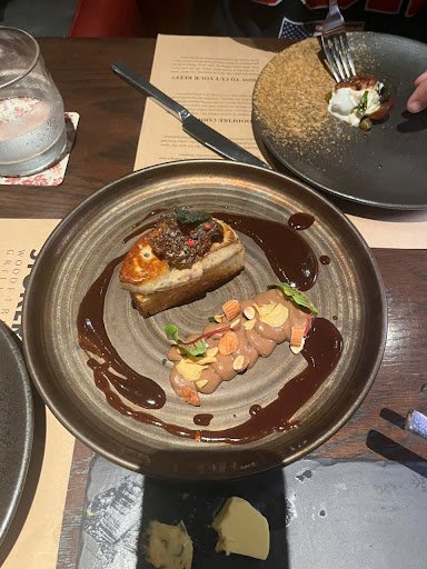 Grilled Meat with Toast