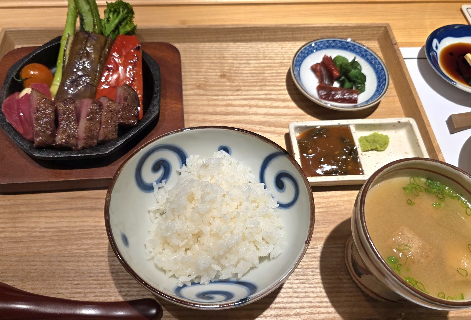 SUSHI & HANDROLL FUJIYAMA photo 2 in Thao Dien