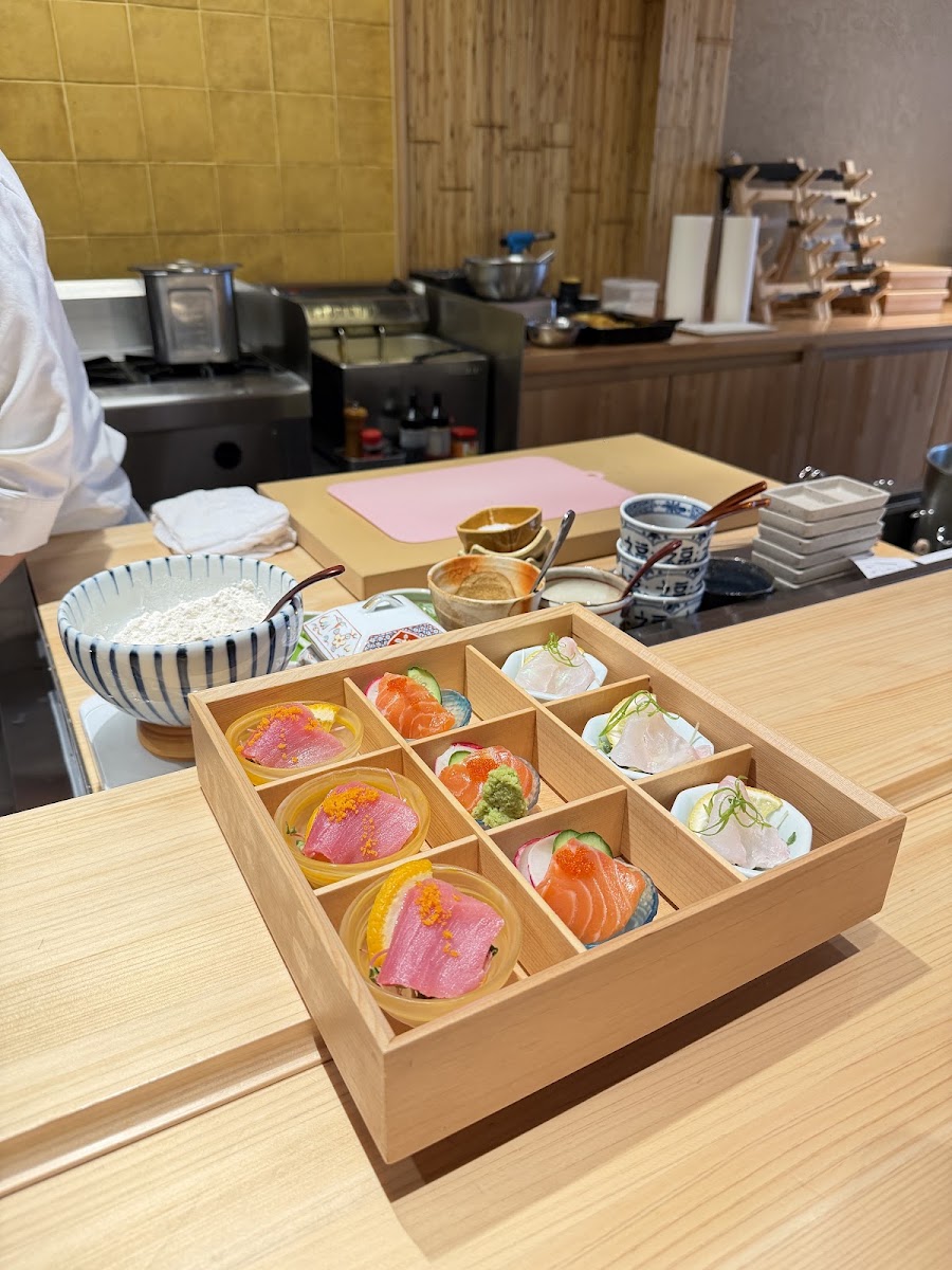 SUSHI & HANDROLL FUJIYAMA photo 6 in Thao Dien