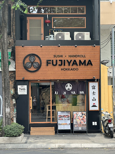 SUSHI & HANDROLL FUJIYAMA photo 8 in Thao Dien